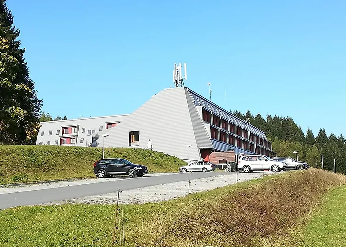 Na Ramzove Lägenhet *